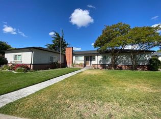 403 Mylnar Ave, Manteca, CA 95336