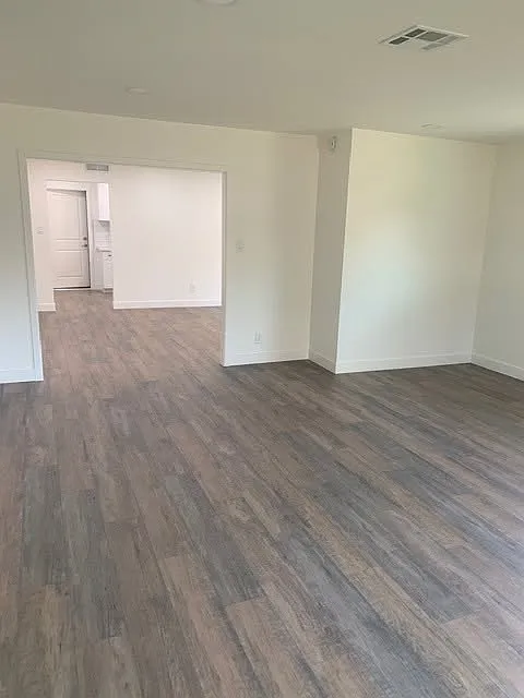 3 bed, 1596 sqft, $2,700 — Photo 4