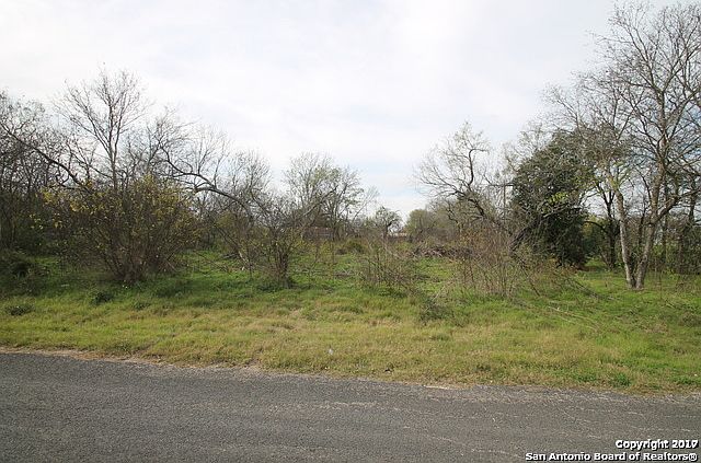 2nd image of 1475 Kayroe Rd
