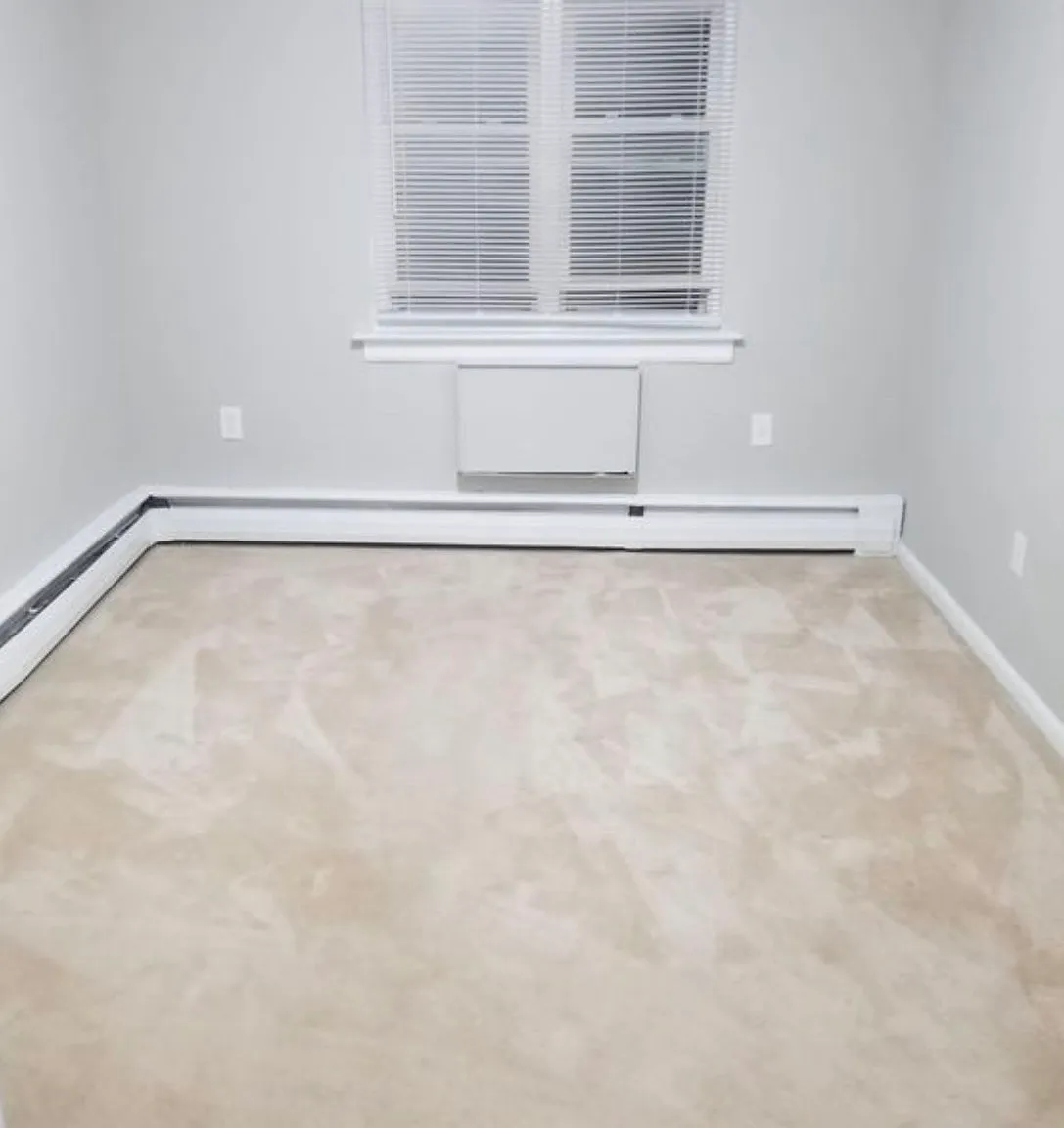 3 bed, 1000 sqft, $3,700 — Photo 2