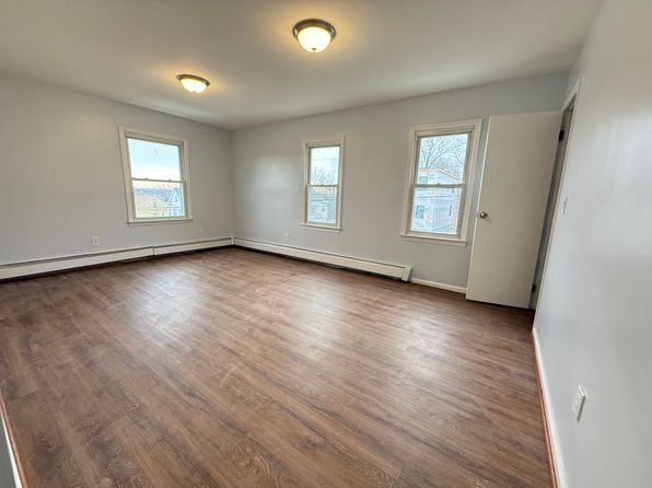 50 Buschmann Ave FLOOR 2