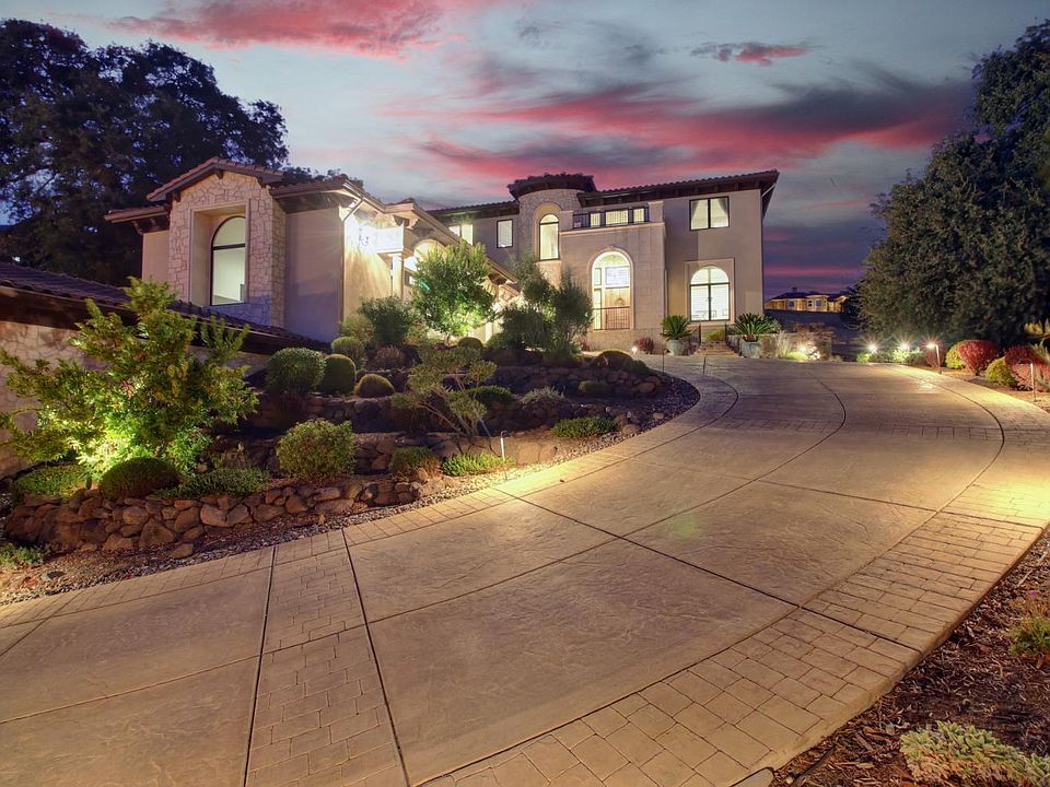 1st image of 801 Cristina Ct