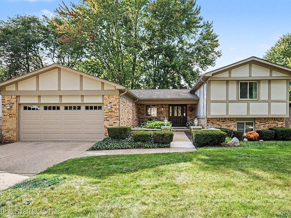 1st image of 2341 Topaz Dr