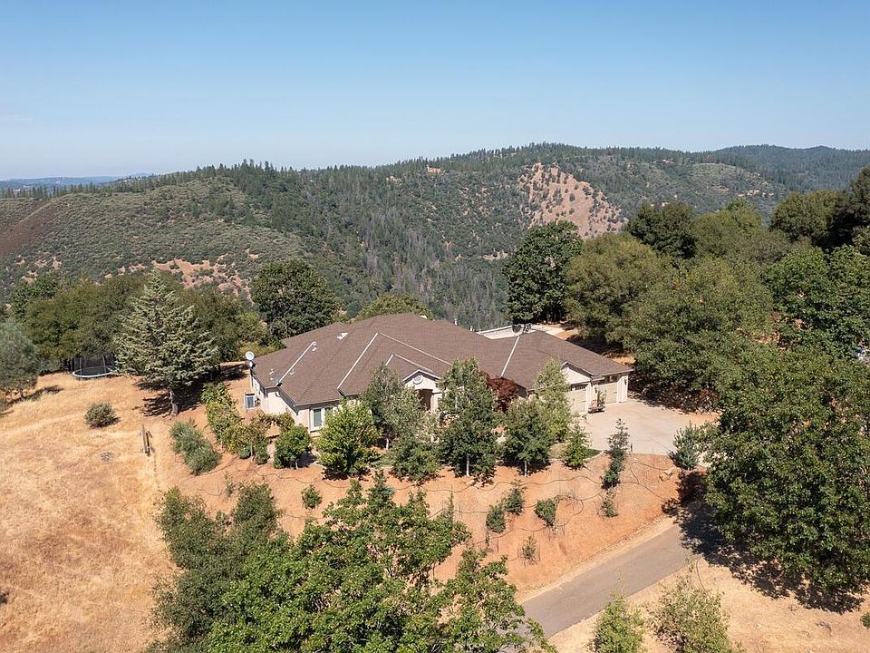 1st image of 1071 Champagne Ln