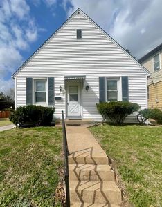 1127 Hilltop Dr, Saint Louis, MO, 63132
