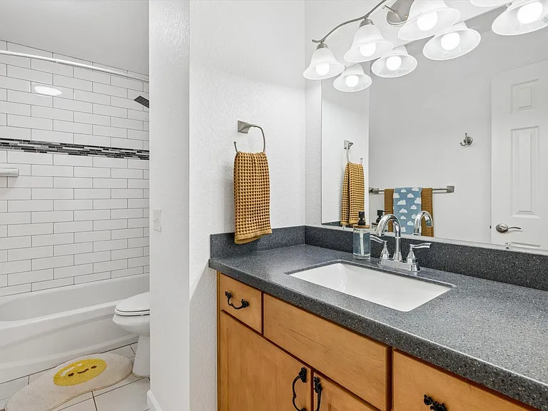 11604 Community Center Dr #8 — Photo 13