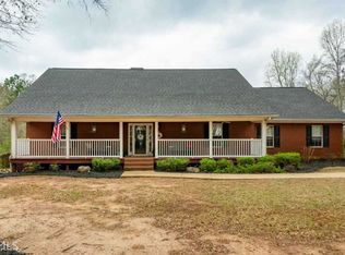 1697 Davis Ford Rd, Covington, GA 30014