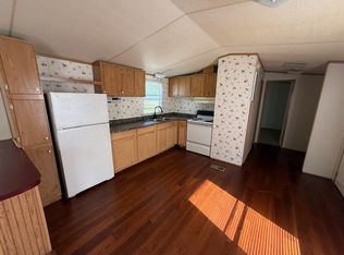 3609 Davie St, Claremont, NC 28610