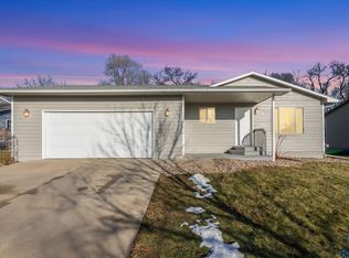 108 Kia Dr, Hartford, SD 57033