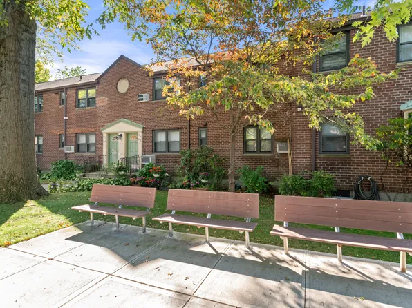 245-22 62nd Avenue image 13 of 16