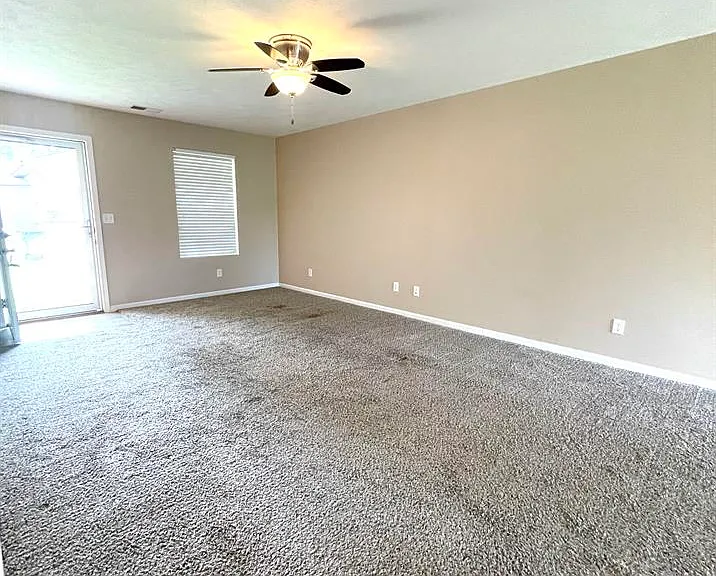 1004 N Radcliffe St #B — Photo 7