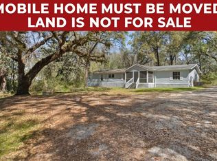 33 Shipyard Rd, Freeport, FL 32439