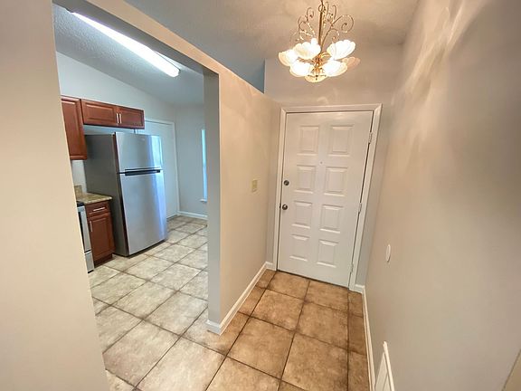 2nd image of 135 Sand Pine Cir