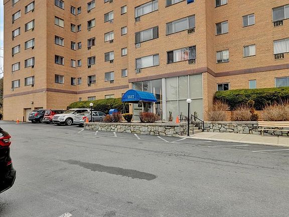 3rd image of 1517 Hill Rd APT 3A