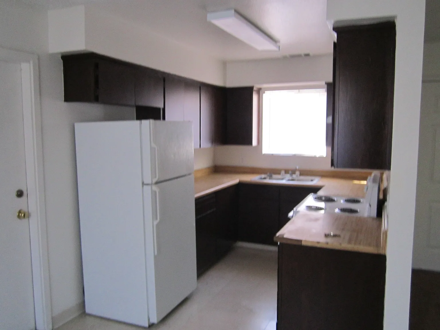 3 bed, 1030 sqft, $1,650 — Photo 3