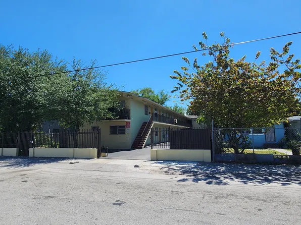 300 NE 78th St #A, Miami, FL 33138