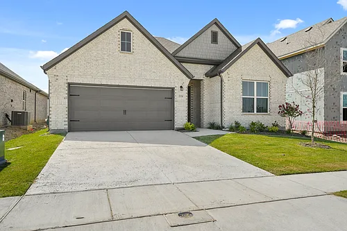 2114 Bloomsbury Ln Photo 1