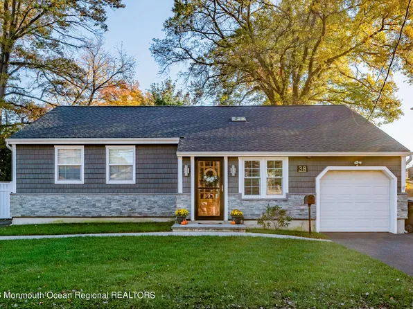 38 Sycamore Avenue, North Middletown, NJ 07748