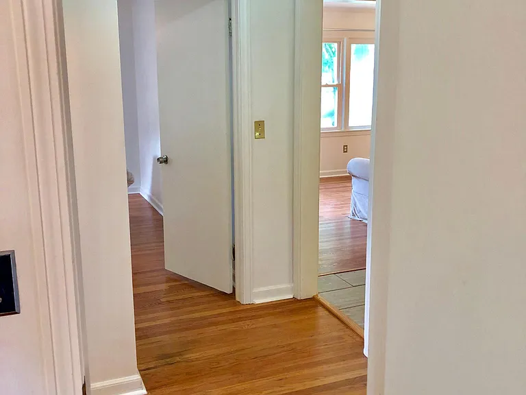 5147 Clark Dr — Photo 17