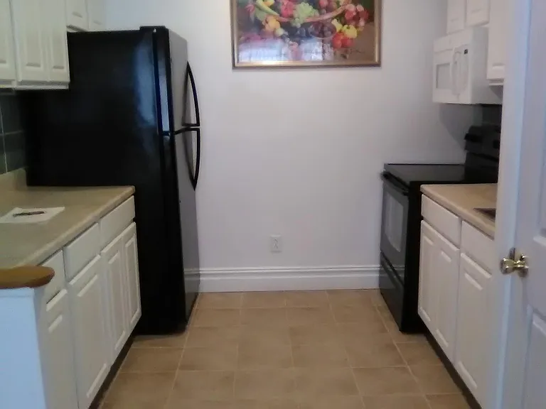 14568 Main St #2R — Photo 6