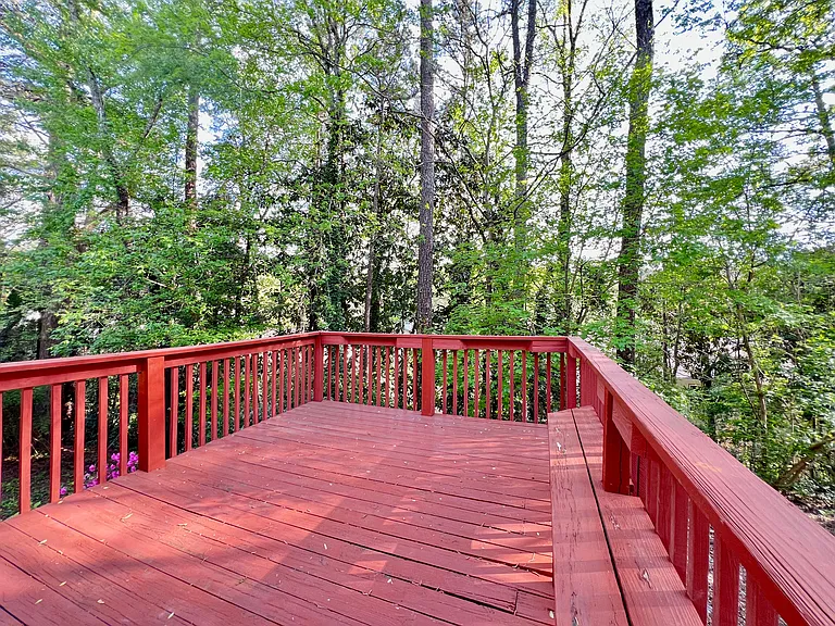 601 Wedgewood Way — Photo 17