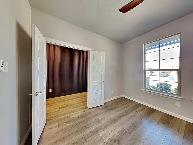545 Hazeltine Rd — Photo 16