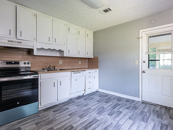 2nd image of 469 Southern Way