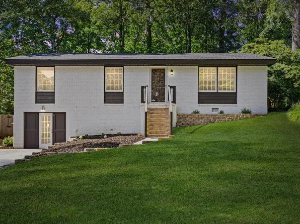 2804 Fordham Ln, Raleigh, NC 27604