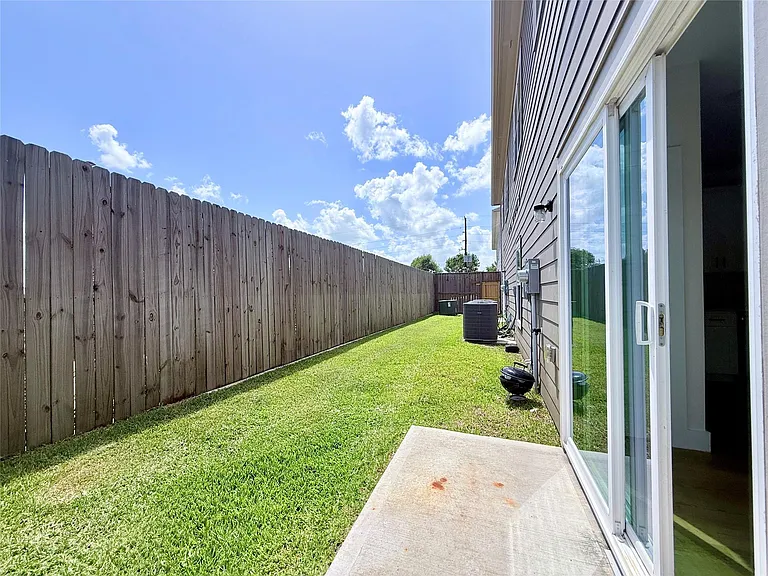 16575 Oasis Glade Dr — Photo 44