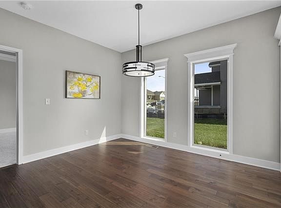 5th image of 10935 N Crystal Ave