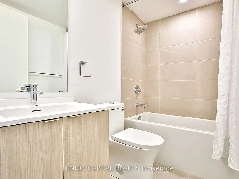 100 Queen St E #2312 — Photo 22