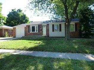 9 Angela Ct, Beech Grove, IN 46107