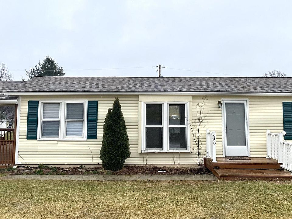 1st image of 950 Beaver Dr