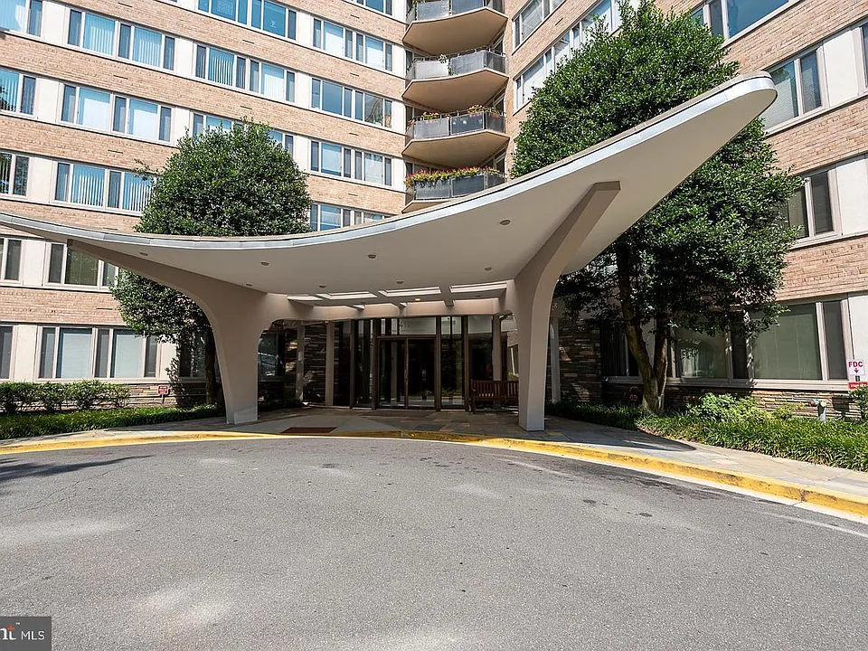 4101 Cathedral Ave NW #907