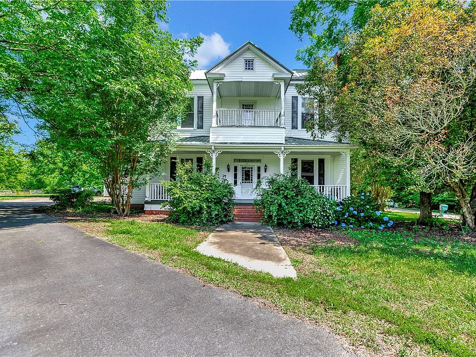 1st image of 359 Earle Rd