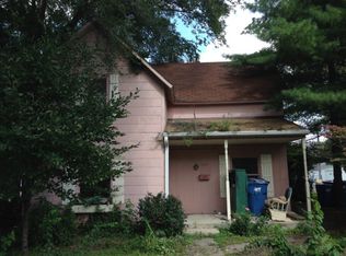 322 W Chestnut St, Hoopeston, IL 60942