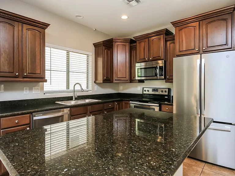 4697 E Redfield Rd — Photo 8