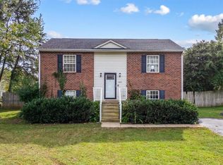 407 Fleetwood Dr, Lynchburg, VA 24501