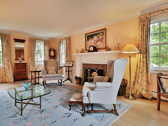 Living Room with Fireplace