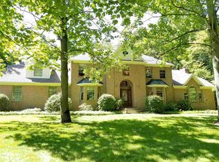 63208 Oak Rd, South Bend, IN 46614