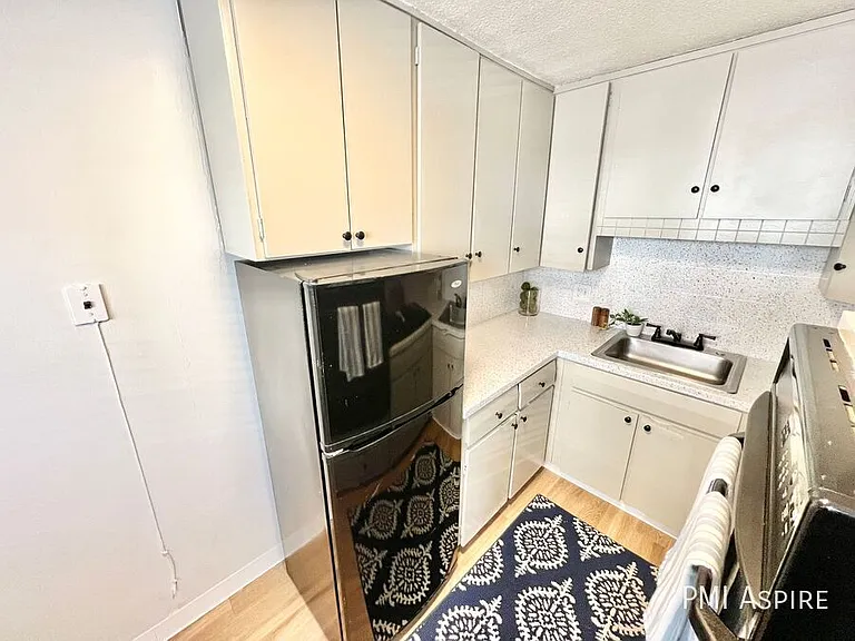 1540 N Raleigh St #103 — Photo 41
