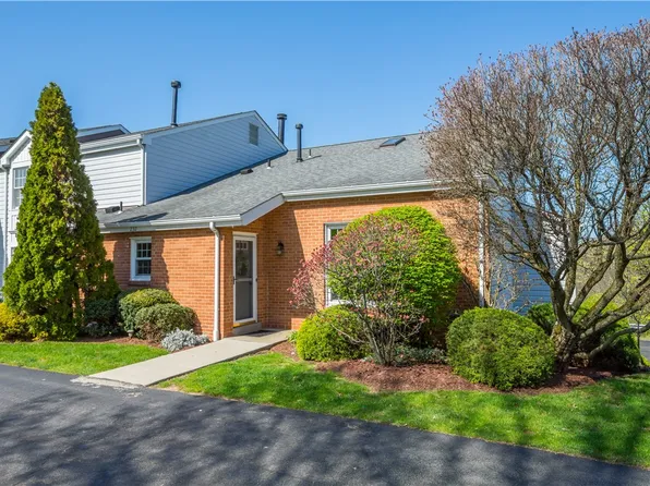 232 Greenwood Dr, Canonsburg, PA 15317