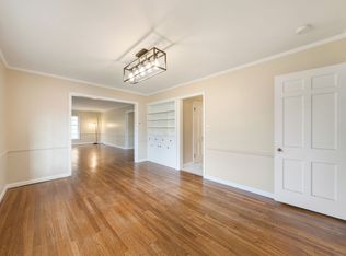 19208 Chagrin Blvd #1, Beachwood, OH 44122
