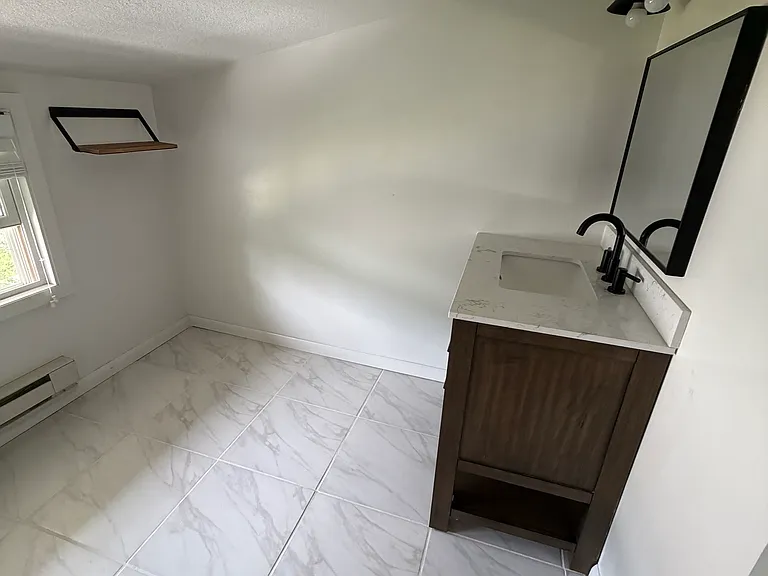 516 Washington St S — Photo 24