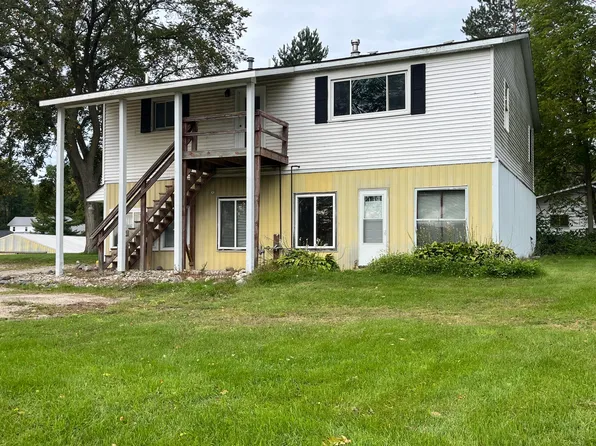11701 Schuilling Dr NE, Sparta, MI 49345