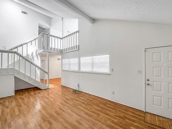 4th image of 13607 Hollowgreen Dr Unit 14/143