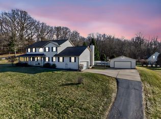 335 Willow Rd, Springfield, OH 45502