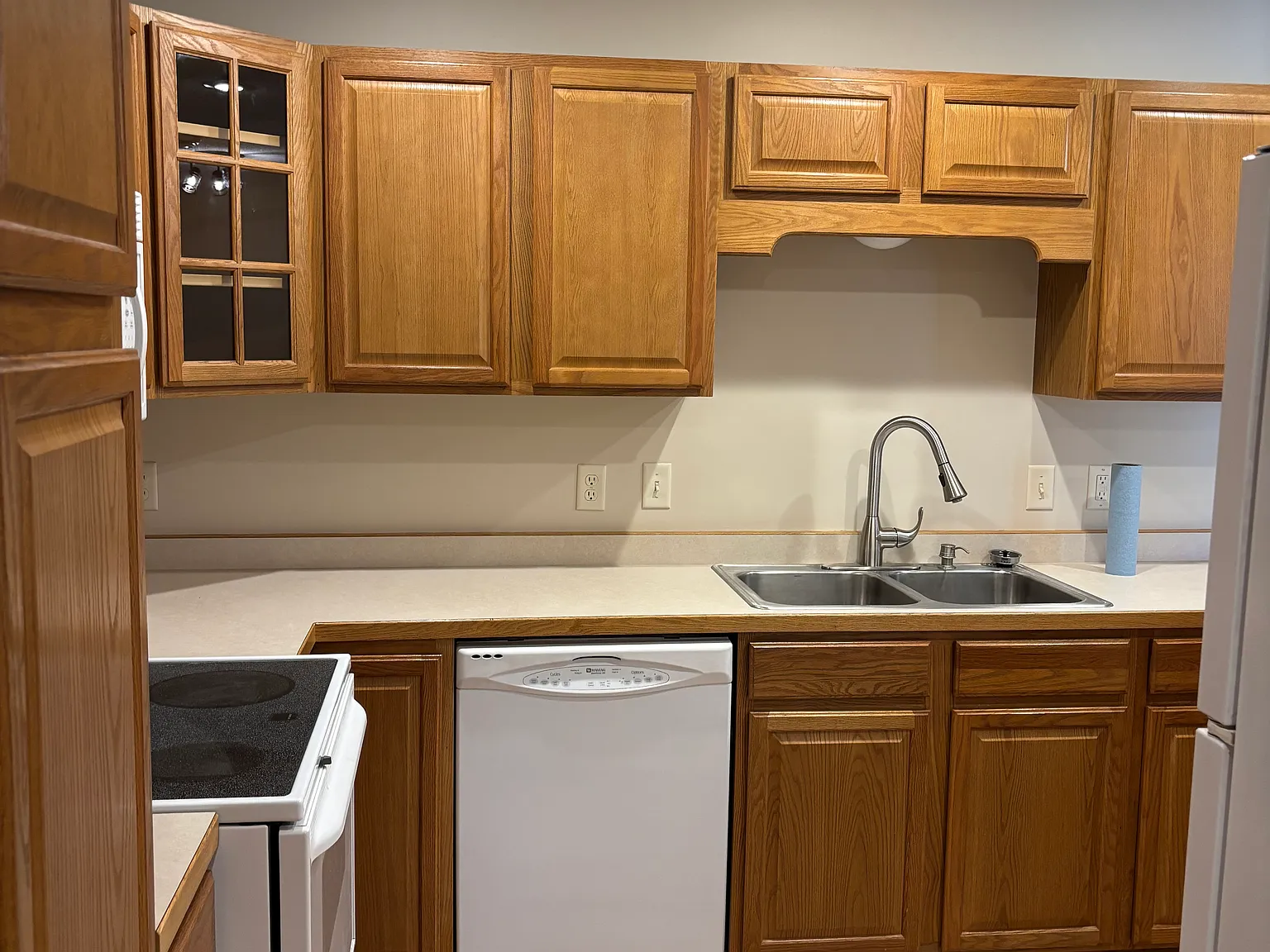 2 bed, 1300 sqft, $1,675 — Photo 3