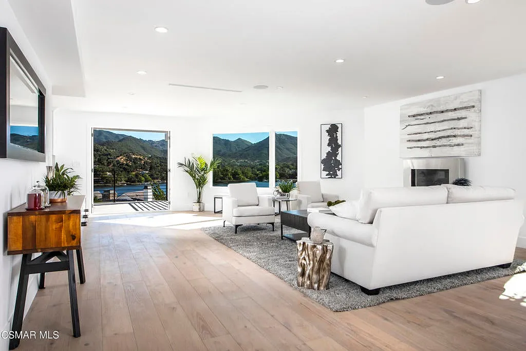 4 bed, 5.5 bath, 5145 sqft, $25,000 — Photo 4