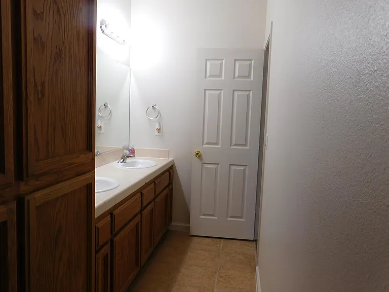 5294 W Norwich Ave — Photo 7